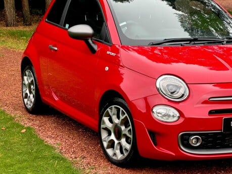 Fiat 500 SPORT MHEV 8