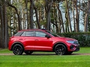 Volkswagen T-Roc R-LINE TSI 29