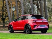 Volkswagen T-Roc R-LINE TSI 38