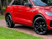 Volkswagen T-Roc R-LINE TSI 16