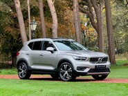 Volvo XC40 D4 INSCRIPTION PRO AWD 1