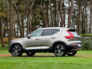 Volvo XC40 D4 INSCRIPTION PRO AWD 3