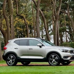 Volvo XC40 D4 INSCRIPTION PRO AWD 3