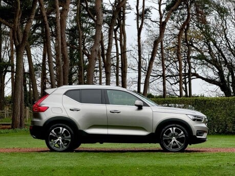 Volvo XC40 D4 INSCRIPTION PRO AWD 17