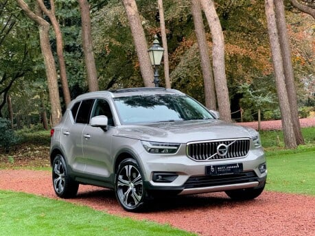 Volvo XC40 D4 INSCRIPTION PRO AWD 19