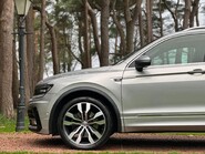 Volkswagen Tiguan R-LINE TECH TDI 4MOTION DSG 26