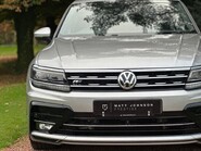 Volkswagen Tiguan R-LINE TECH TDI 4MOTION DSG 27