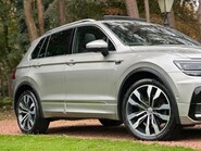 Volkswagen Tiguan R-LINE TECH TDI 4MOTION DSG 29