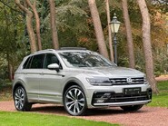 Volkswagen Tiguan R-LINE TECH TDI 4MOTION DSG 41