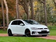 Volkswagen Golf GTI PERFORMANCE TSI 1