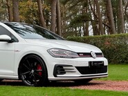 Volkswagen Golf GTI PERFORMANCE TSI 4