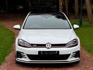 Volkswagen Golf GTI PERFORMANCE TSI 2