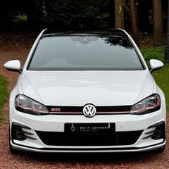 Volkswagen Golf GTI PERFORMANCE TSI 1