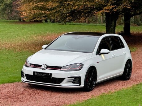 Volkswagen Golf GTI PERFORMANCE TSI 7