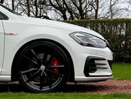 Volkswagen Golf GTI PERFORMANCE TSI 40