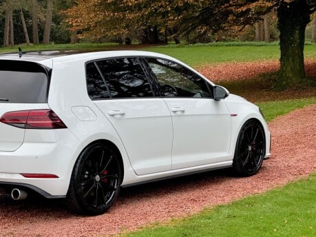 Volkswagen Golf GTI PERFORMANCE TSI 41