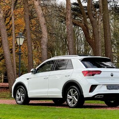 Volkswagen T-Roc R-LINE TSI DSG 2