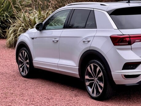 Volkswagen T-Roc R-LINE TDI 32