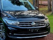 Volkswagen Tiguan ELEGANCE TDI 4MOTION DSG 9