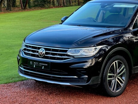 Volkswagen Tiguan ELEGANCE TDI 4MOTION DSG 26