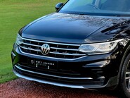 Volkswagen Tiguan ELEGANCE TDI 4MOTION DSG 29