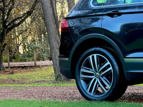 Volkswagen Tiguan ELEGANCE TDI 4MOTION DSG 31