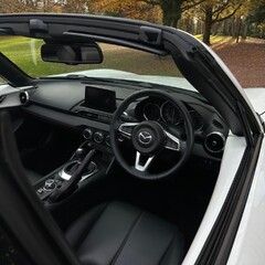 Mazda MX-5 SPORT NAV PLUS 4