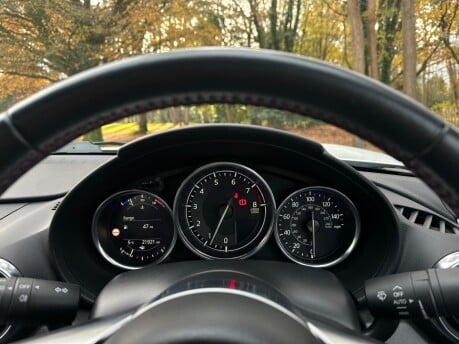 Mazda MX-5 SPORT NAV PLUS 42