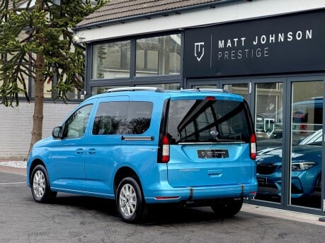 Ford Tourneo Connect TITANIUM ECOBLUE 4