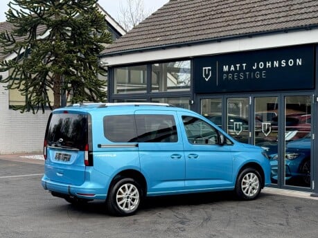 Ford Tourneo Connect TITANIUM ECOBLUE 32