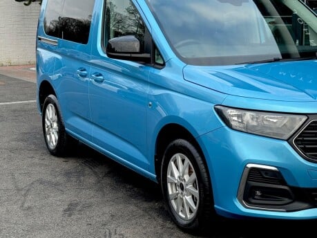 Ford Tourneo Connect TITANIUM ECOBLUE 37