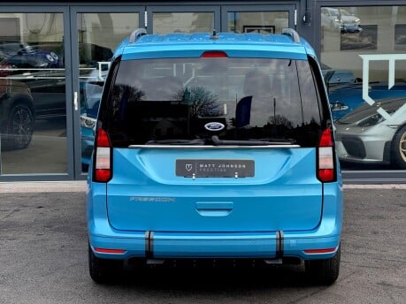 Ford Tourneo Connect TITANIUM ECOBLUE 44