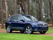 Volkswagen Tiguan SEL TSI 4MOTION DSG 1