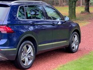 Volkswagen Tiguan SEL TSI 4MOTION DSG 47