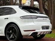 Porsche Macan TURBO PDK 12