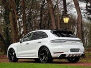 Porsche Macan TURBO PDK 14