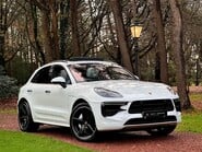 Porsche Macan TURBO PDK 16