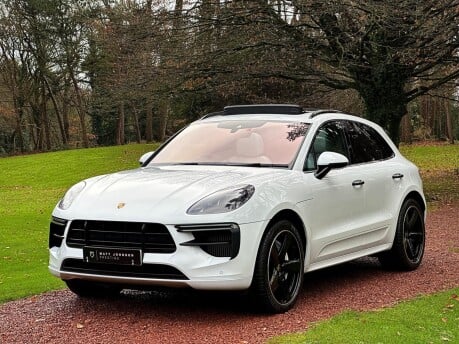 Porsche Macan TURBO PDK 33