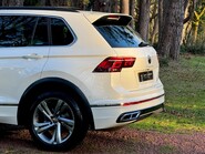 Volkswagen Tiguan R-LINE EDITION TSI DSG 60