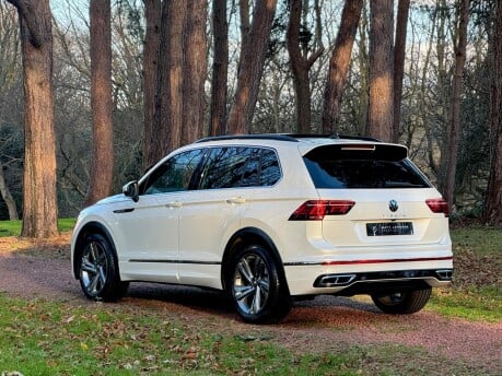 Volkswagen Tiguan R-LINE EDITION TSI DSG 5