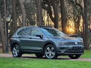 Volkswagen Tiguan Allspace SEL TDI 4MOTION DSG 1