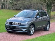 Volkswagen Tiguan Allspace SEL TDI 4MOTION DSG 17