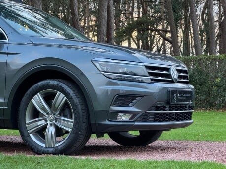 Volkswagen Tiguan Allspace SEL TDI 4MOTION DSG 33