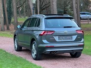 Volkswagen Tiguan Allspace SEL TDI 4MOTION DSG 54