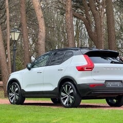 Volvo XC40 RECHARGE T5 R-DESIGN PRO 2