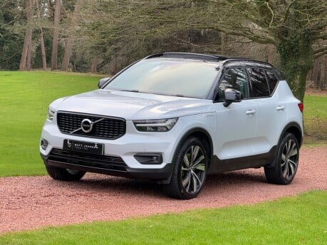 Volvo XC40 RECHARGE T5 R-DESIGN PRO 13