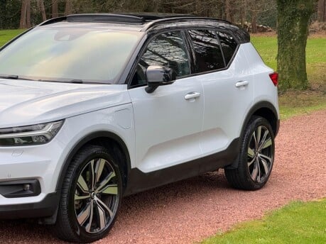 Volvo XC40 RECHARGE T5 R-DESIGN PRO 30