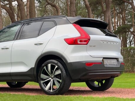 Volvo XC40 RECHARGE T5 R-DESIGN PRO 44