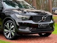 Volvo XC40 RECHARGE T4 R-DESIGN 12