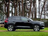 Volvo XC40 RECHARGE T4 R-DESIGN 16